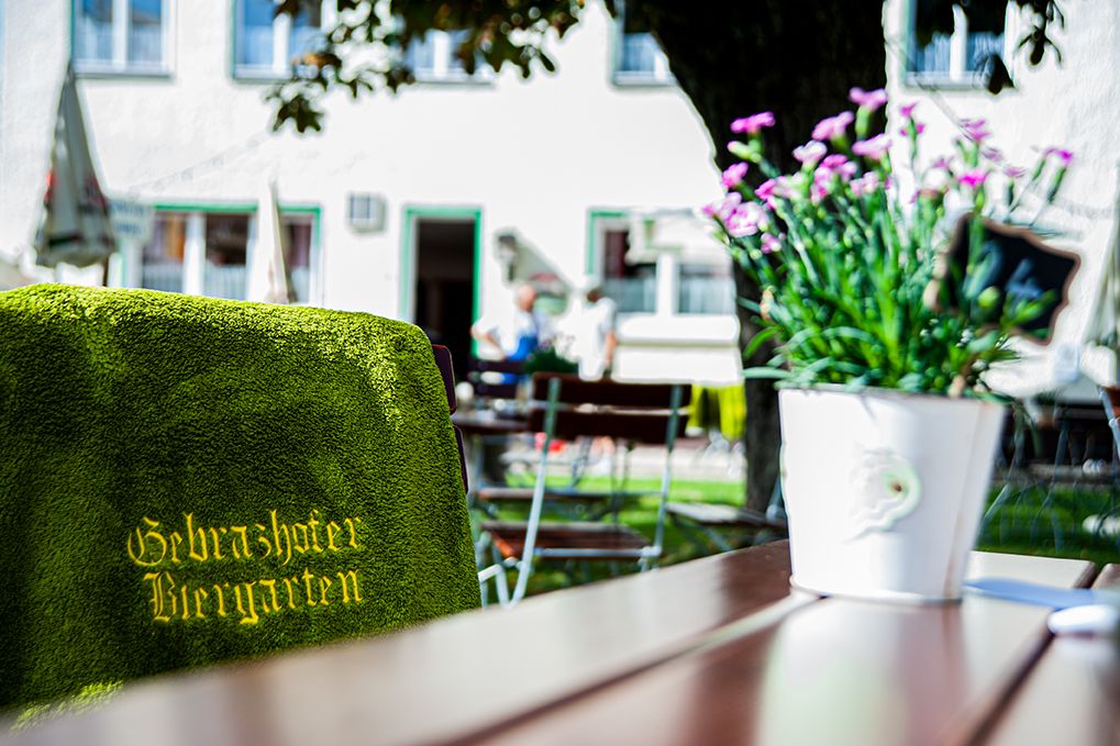 Gebrazhofer Biergarten 04