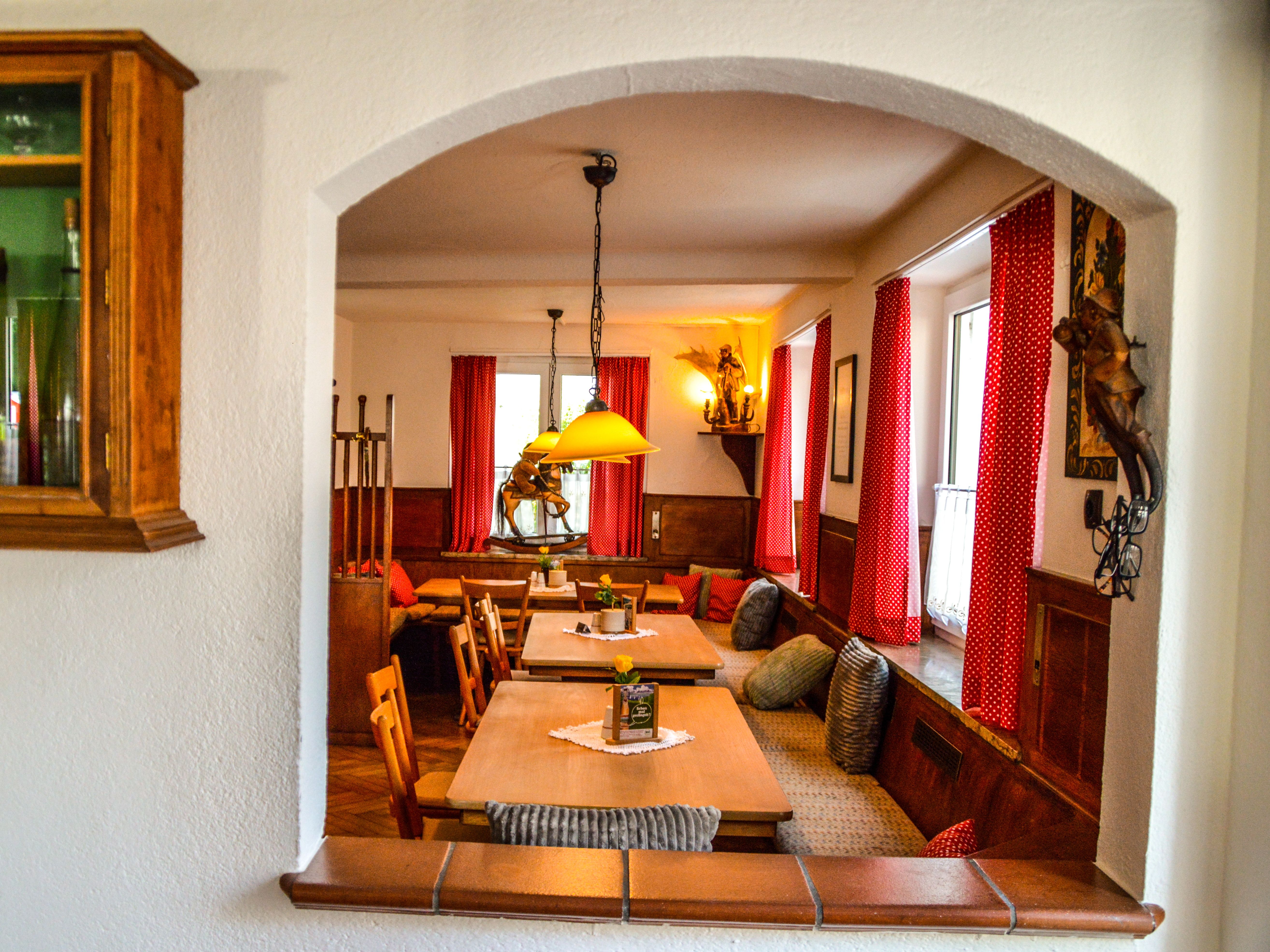 Innen: Durch Fenster